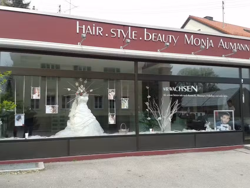 Hairstyle Beauty Aumann Monia