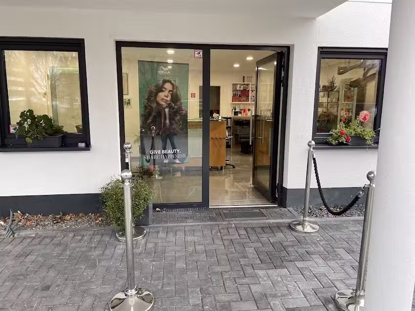 Hairstyling by &Ouml;zlem