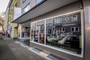 Hairz Akkaya & Zazzi