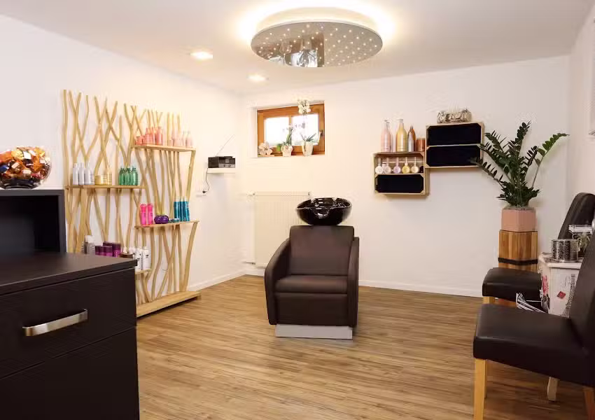 Hairzbluad by Lena
