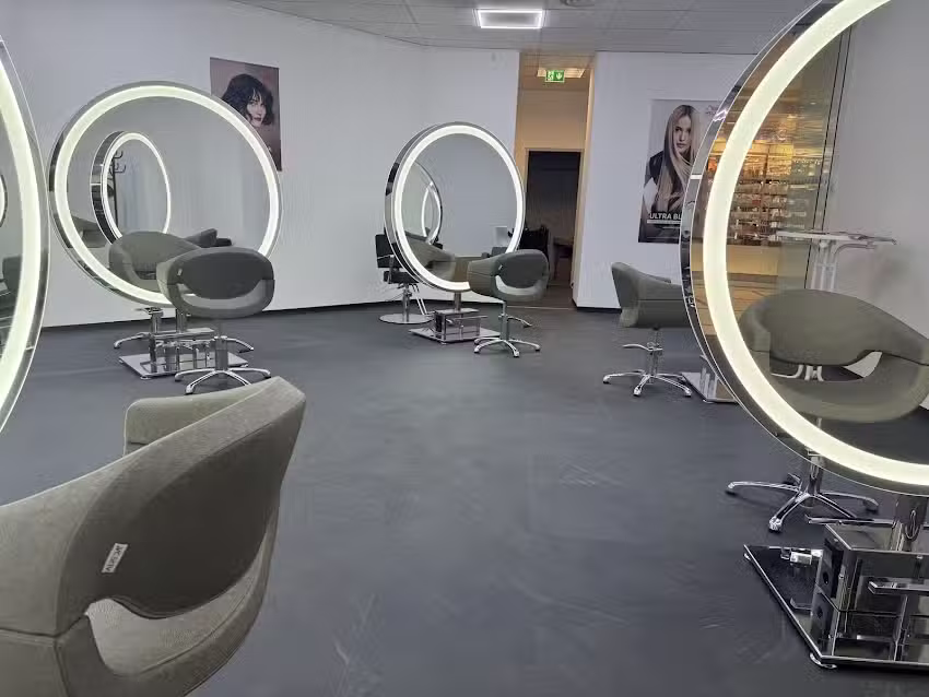 Hairzlich Friseursalon & Friseurbedarf