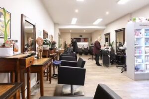 Happy Hair Harburg | Friseur in Hamburg ‍ ️ ️