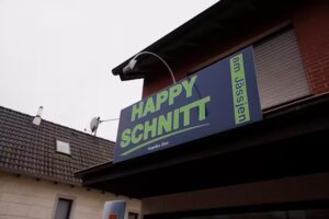 Happy Schnitt Am J&auml;ssjen Ebel