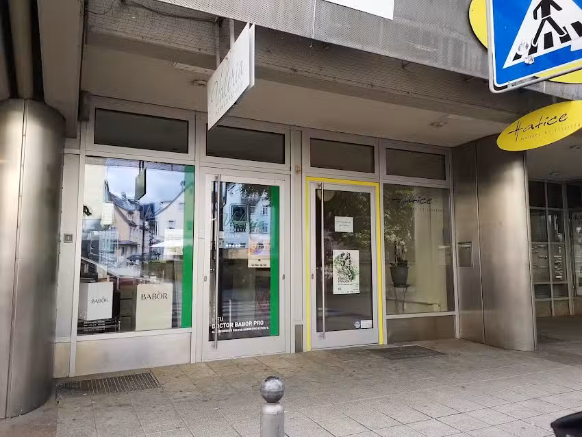 Hatice Modern Hairstyling