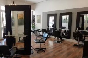 Headline Friseursalon Inh. Frau Salomé Herzog