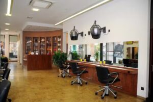 Helena Friseur und Kosmetik GmbH