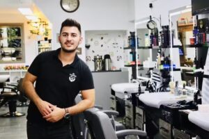 Herrenfriseur / The Barber Burak