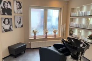 IDENTITY HAIR DESIGN by Veronika