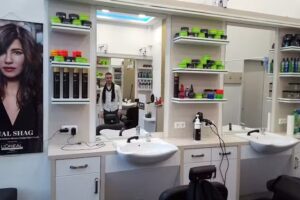 In Cut friseur