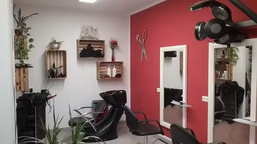 Ines Falkner &ndash; Friseur