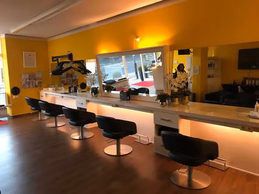 Iris Bleyer &ndash; Salon Kunst am Haar &ndash; Damen- und Herrenfriseur Bremen