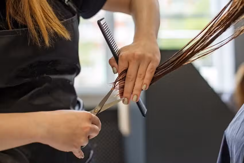 Iris Filz Haar & Kosmetik