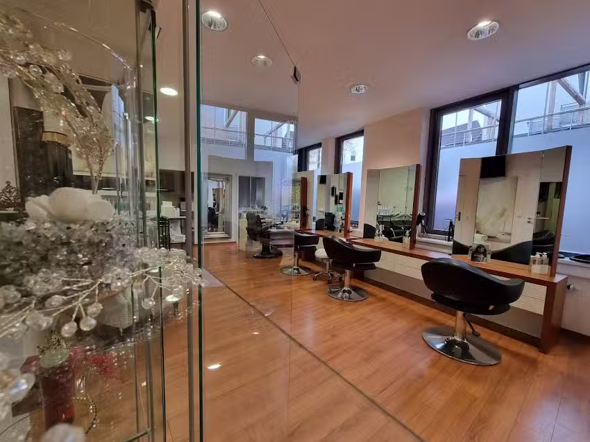 Issa hair & beauty &ndash; Friseur Bad Honnef