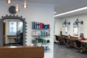 JESSIS HAIR & BEAUTY