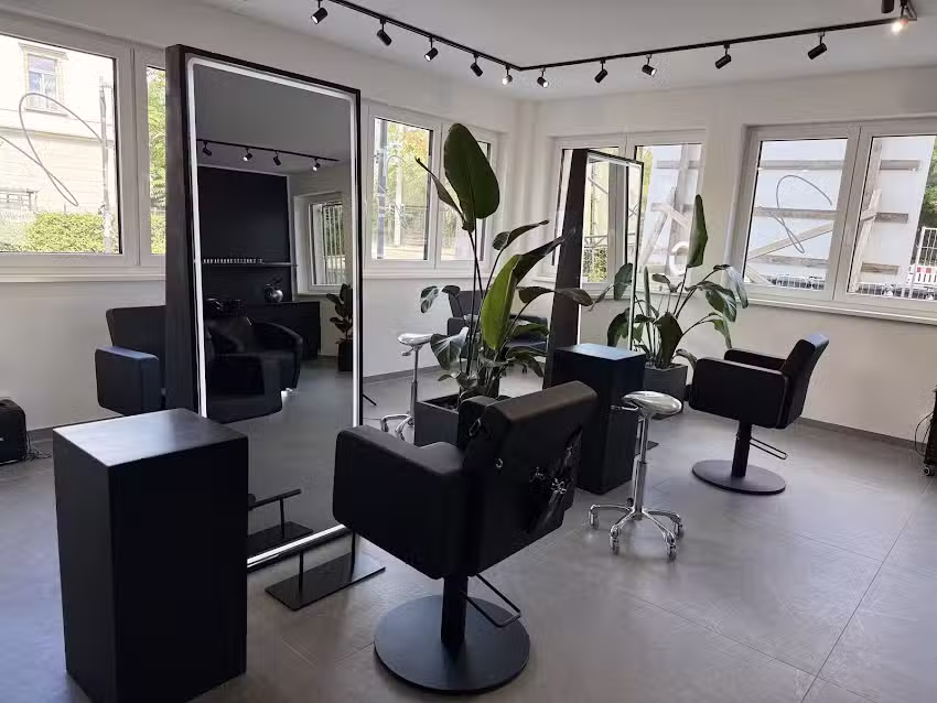 Justin F&ouml;rster Hairstylist