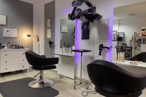 Kamm & Schere by Mandana