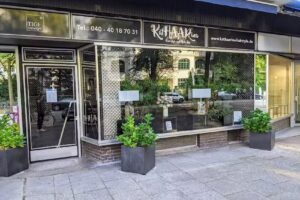 KatHAARina Hairstyle and Make Up