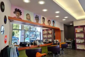 Kinderfriseur „Wilde Köpfe“