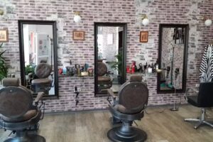 King & Queen of Hair Friseur Salon