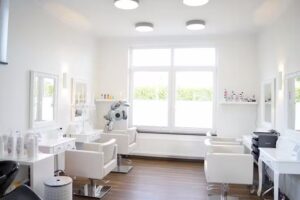 Kings & Queens Friseursalon