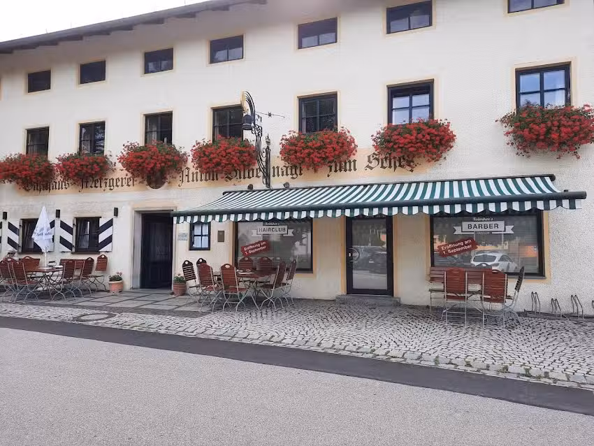 Kolmikov&rsquo;s Hairclub & Barbershop