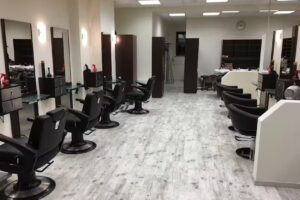 K&ouml;pke der Friseur