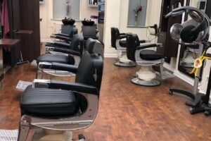 K&ouml;pke der Friseur