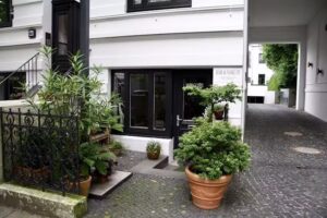 Krogmann Hair & Make Up