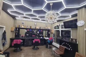 LA BELLA BARBER SHOP