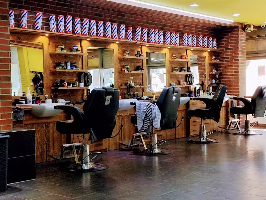 La Bella Friseur/Barber