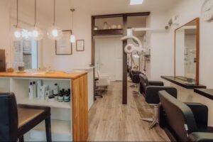 la coupe. Haarstudio