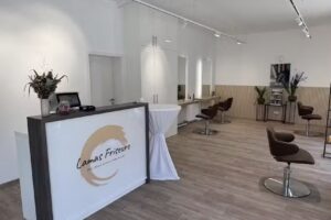 Lamas Friseure