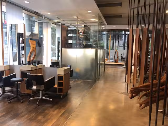 Le Coupe Friseure & Haarstudio