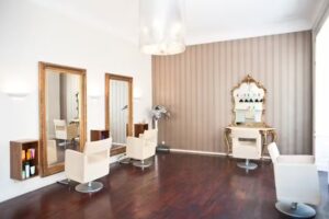 Le Salon Hair & Beauty Lounge