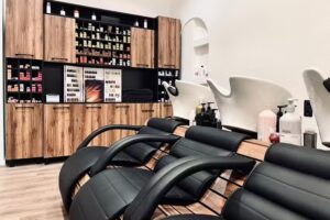 Leonora Hairstudio
