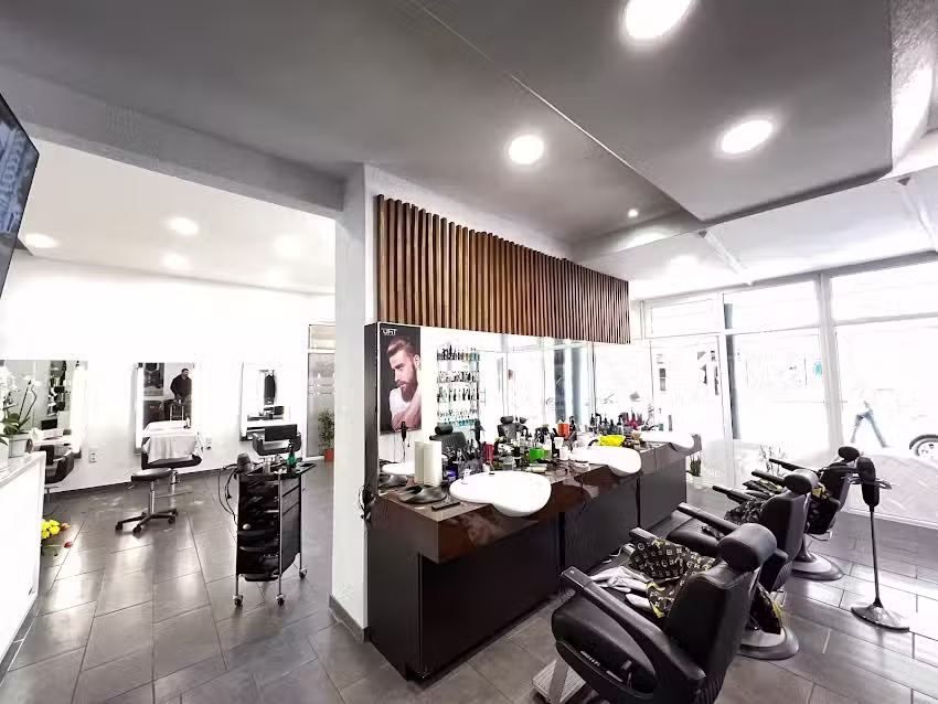 Level Up Friseursalon &ndash; Oberhausen (EBVV)