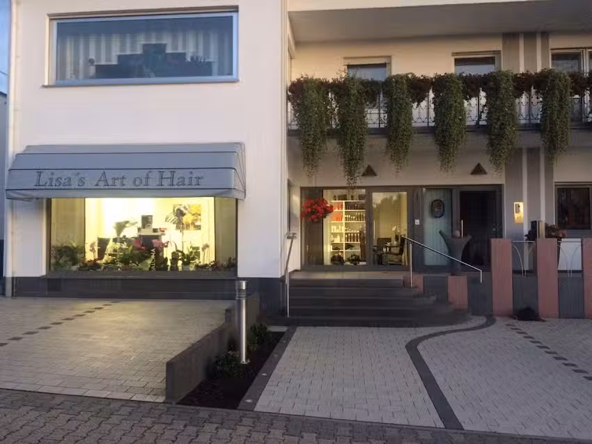 Lisa&rsquo;s Art of Hair