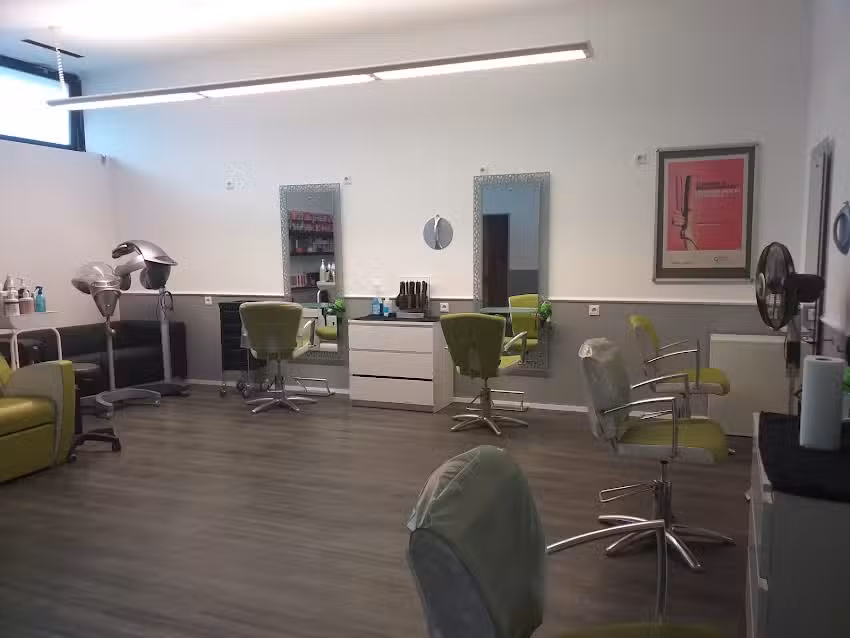 Locke Chick Friseur & Kosmetik