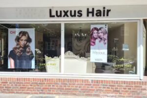 Luxushair Friseur Neuss | Haarverl&auml;ngerung / Visagistin