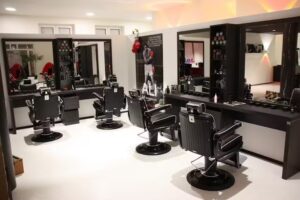 M-Crew Friseure Hallbergmoos
