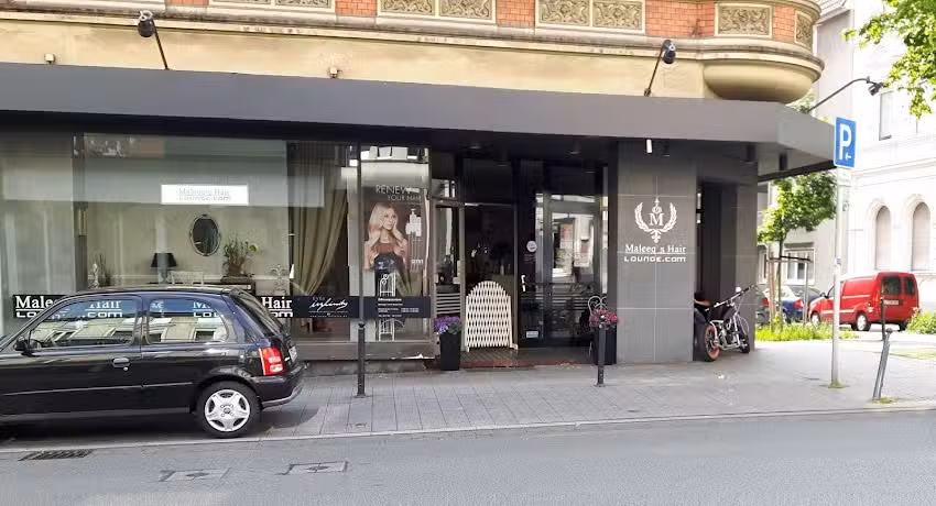 Maleeq&rsquo;s Hair Lounge