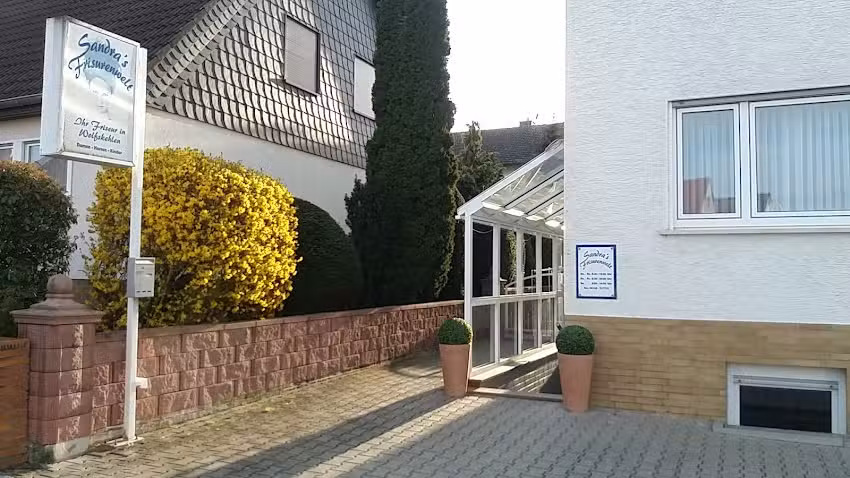 Markus G&ouml;tz &ndash; Sandra&rsquo;s Frisurenwelt