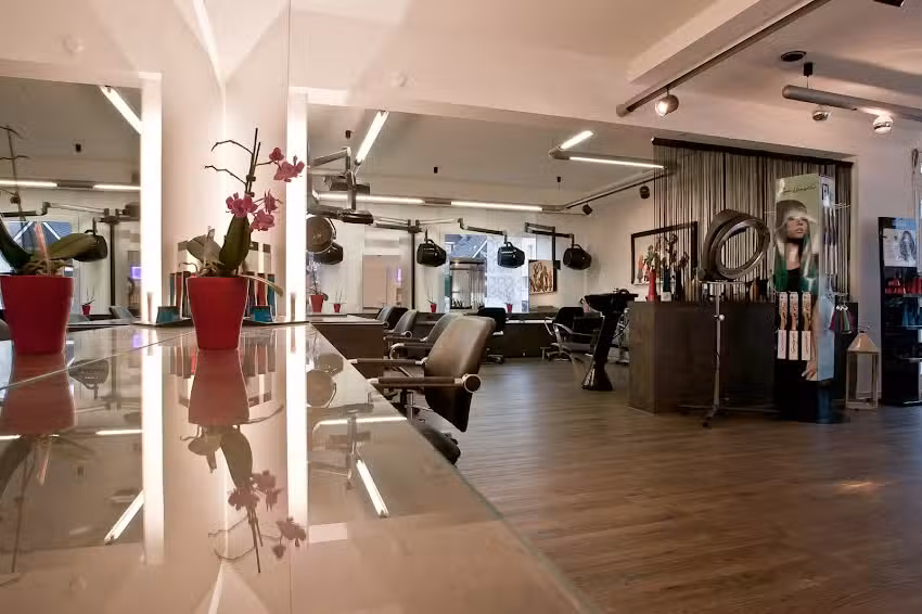 Martina M&uuml;nnekhoff-Peters Friseursalon