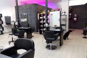 Melanie&acute;s Schnittstelle Friseur &bull; Solarium &bull; Beauty