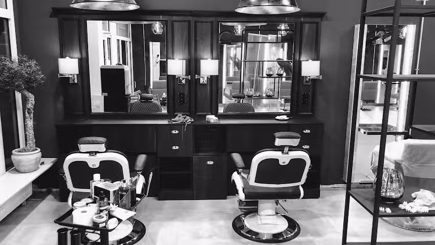 ️ Men&rsquo;s Classic Boutique Barber Shop &ndash; Friseur Salon