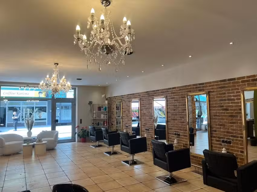Meryem Koc Mery&lsquo;s Haar & Make -Up Studio