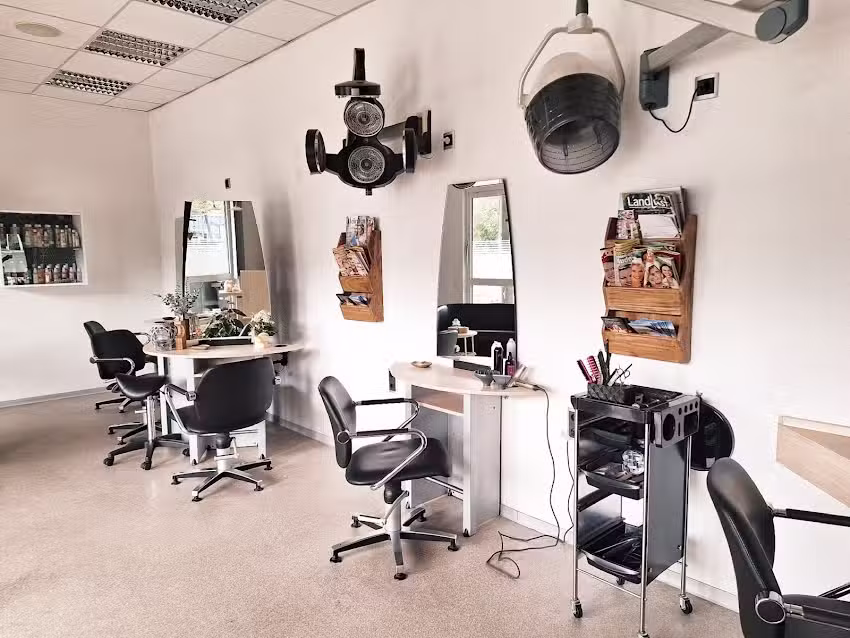 meTimE &ndash; Friseur & Beauty