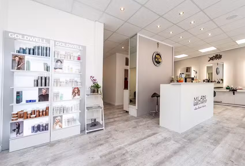 Milad Barber und Hairstylist (Friseursalon )