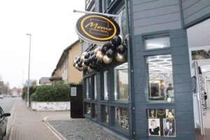 Momo Friseur Salon