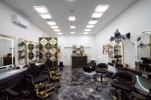 Momo&acute;s Friseur